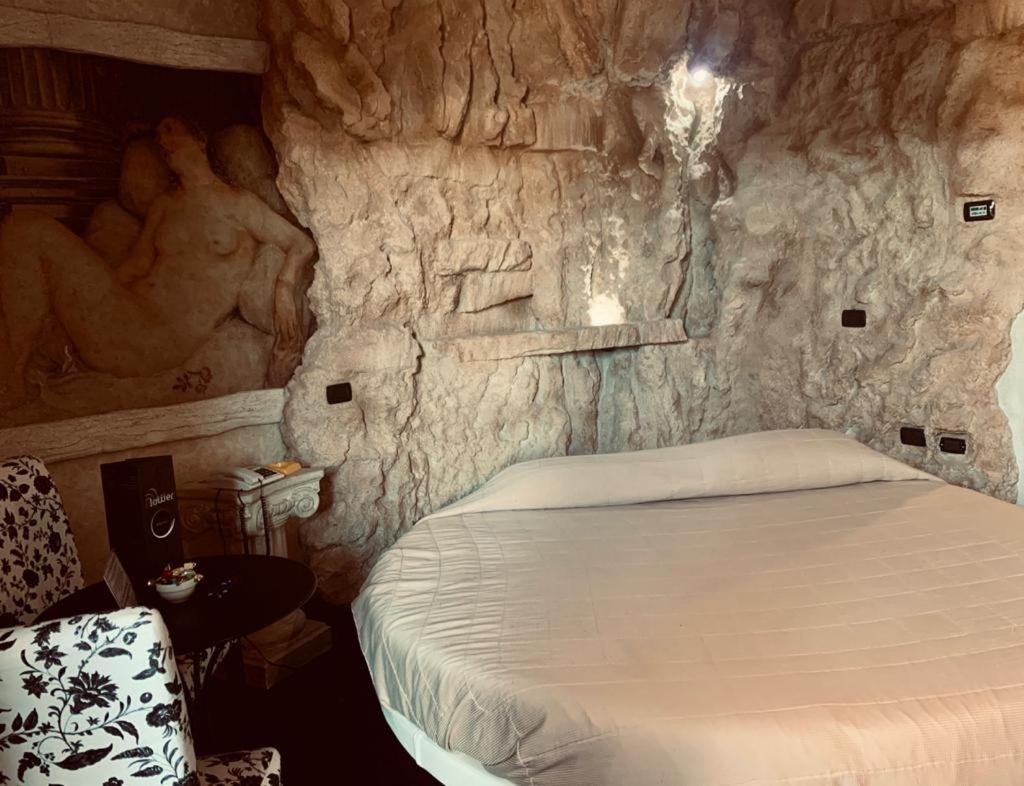 - Flower Motel Gropello Cairoli